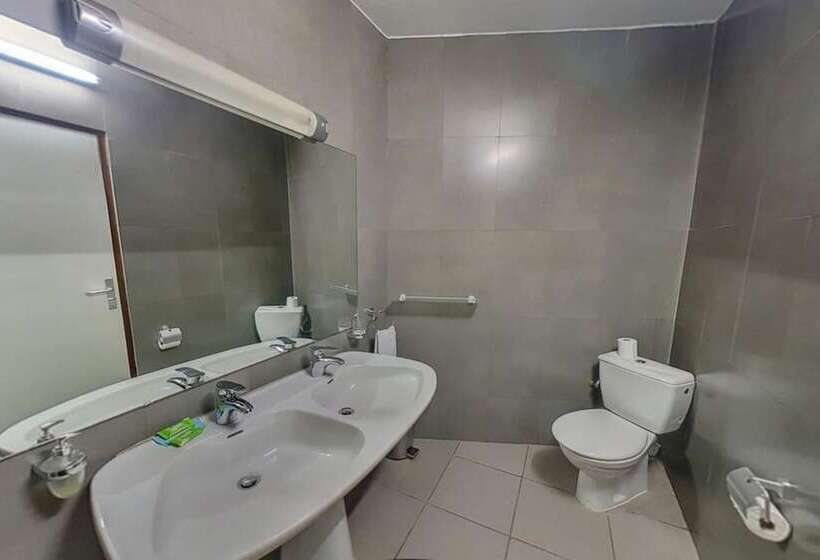 هتل Freeman Hôtel