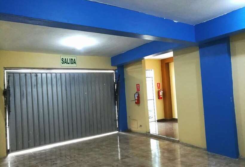 هتل Hospedaje Central Piura