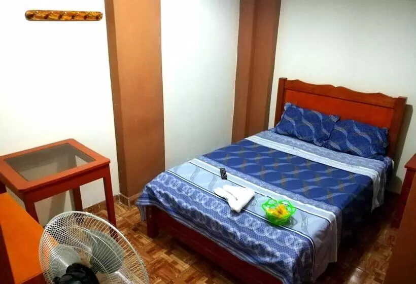 ホテル Hospedaje Central Piura