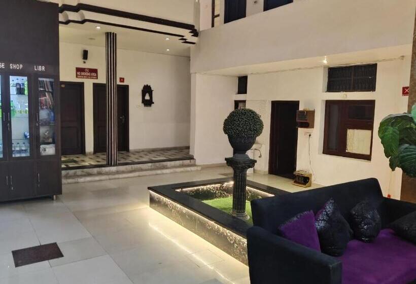 בית מלון כפרי Jai Surya