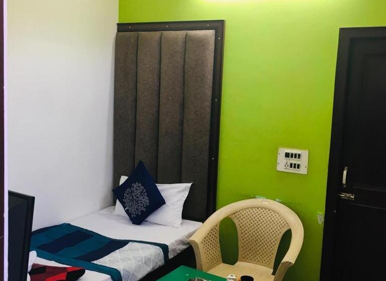 בית מלון כפרי Jai Surya