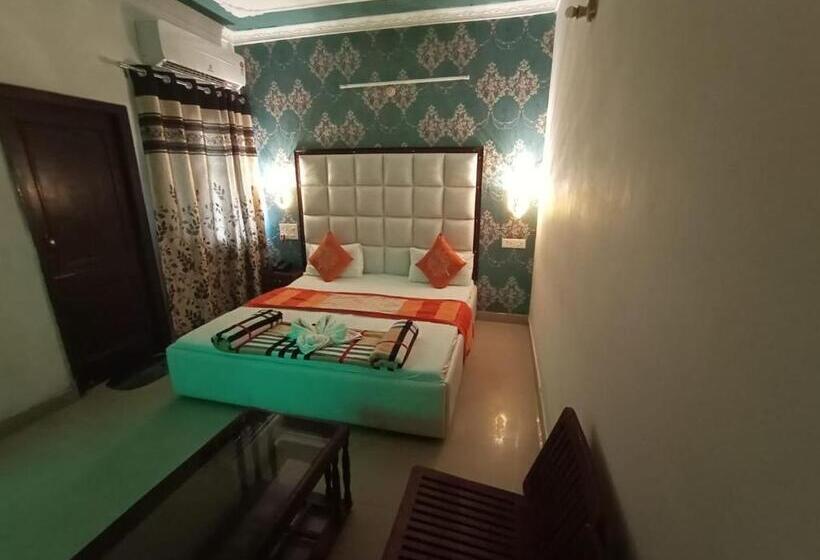 בית מלון כפרי Jai Surya