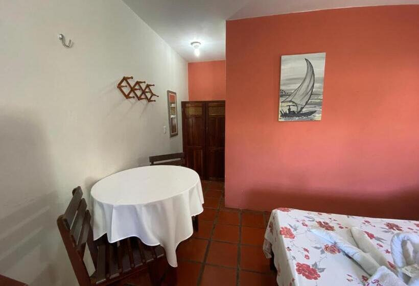 ホテル Pousada Isca Do Sol