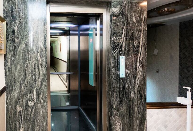 Hotel Treebo Laaiba Residency