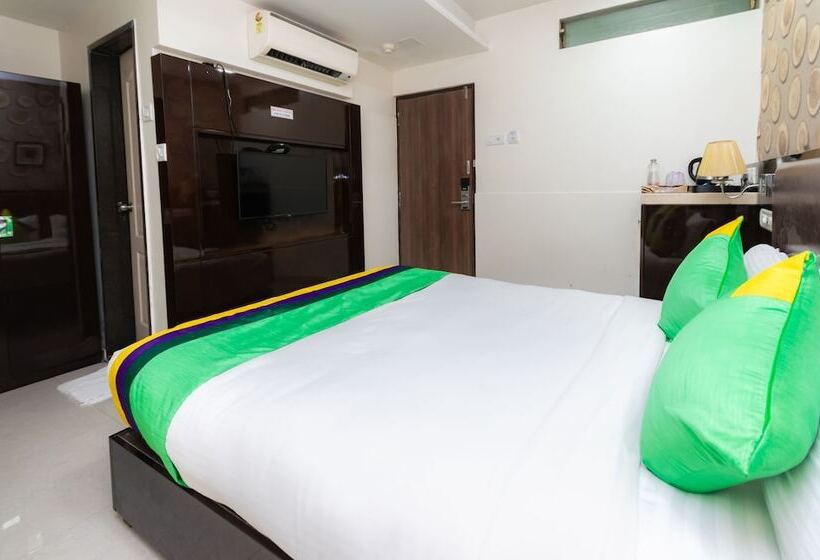 Hotel Treebo Laaiba Residency