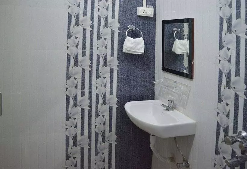 Oyo 10180 Hotel Value
