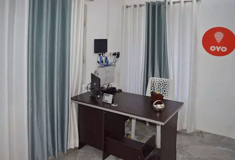 Oyo 10180 Hotel Value