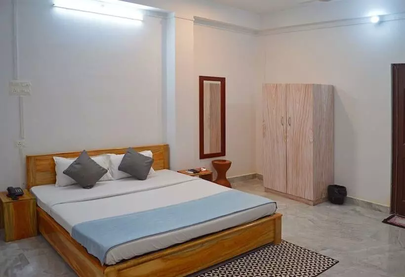Oyo 10180 Hotel Value