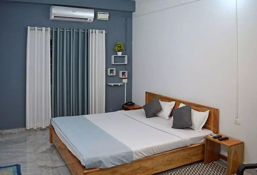 Oyo 10180 Hotel Value