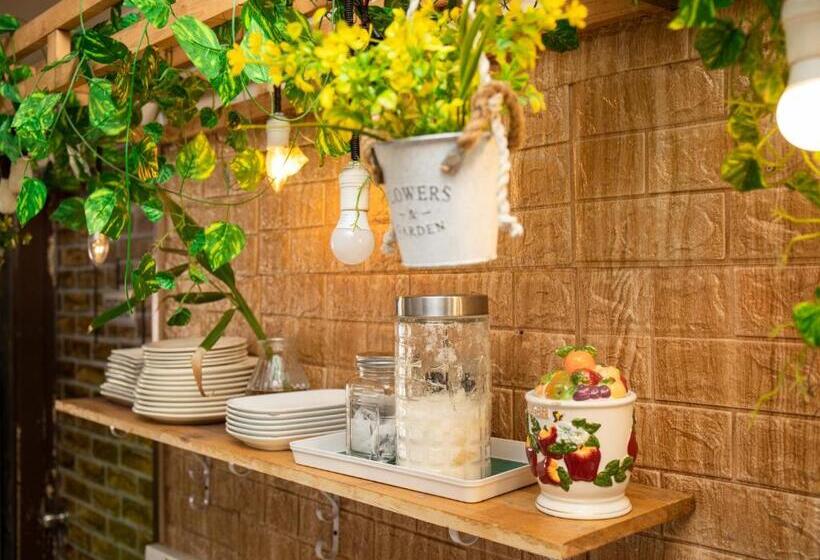 호스텔 Escape Backpackers Kk