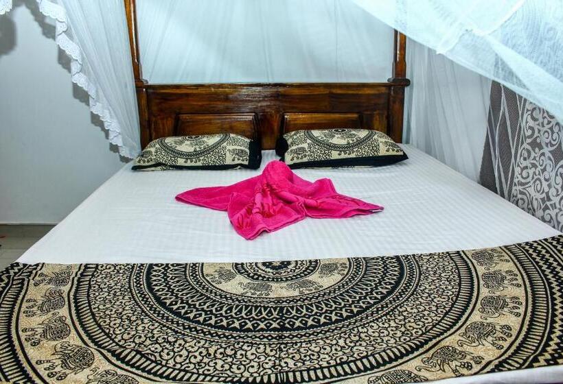 Bed and Breakfast Ever Glow Guest Mirissa