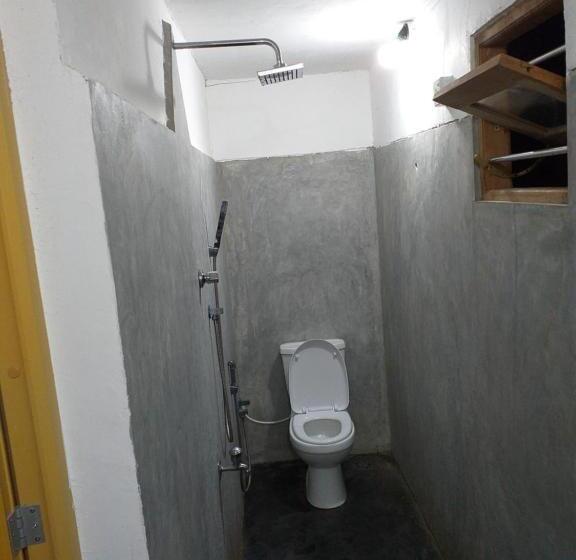 Bed and Breakfast Ever Glow Guest Mirissa