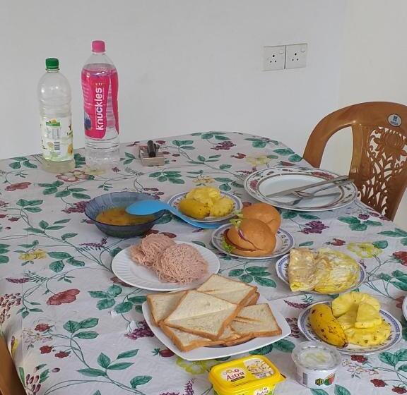 Bed and Breakfast Ever Glow Guest Mirissa