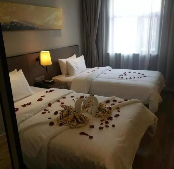 هتل Homeinn  Boutique Shanghai Pudong Airport Branch