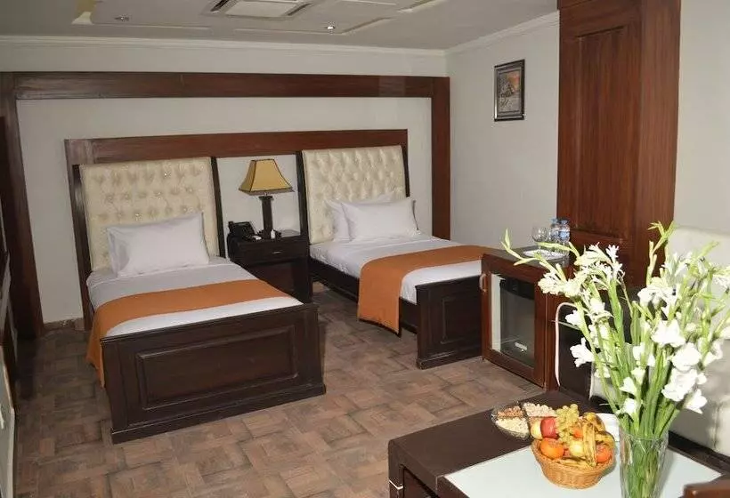 هتل Fort Continental