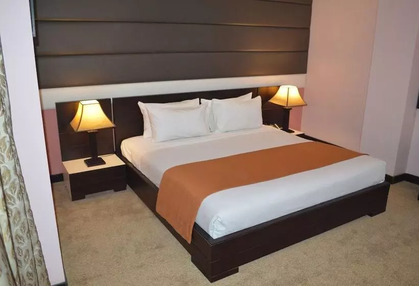 هتل Fort Continental