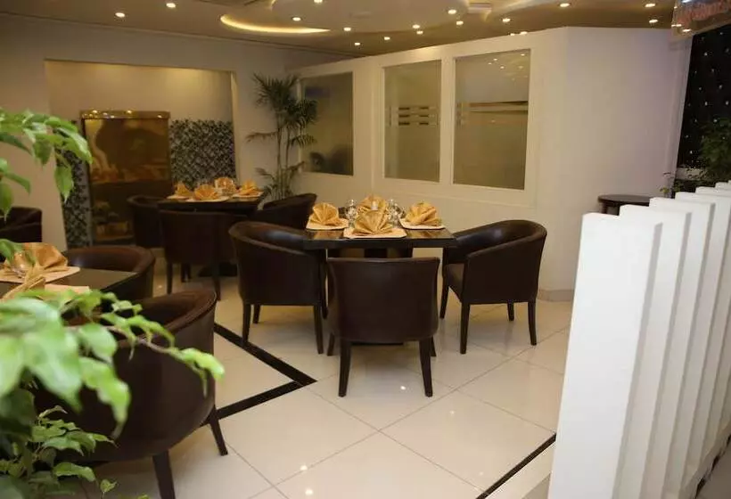 هتل Fort Continental