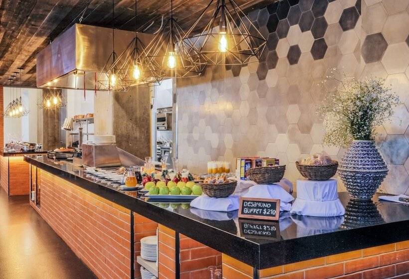 هتل Four Points By Sheraton Puebla