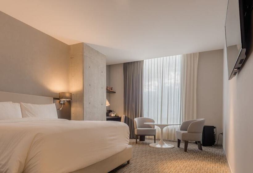 هتل Four Points By Sheraton Puebla