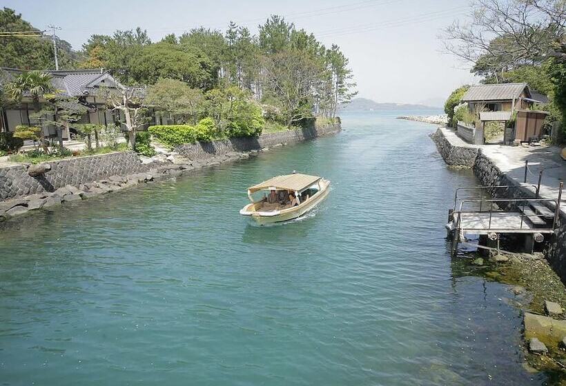 هتل Hagi Royal Intelligent