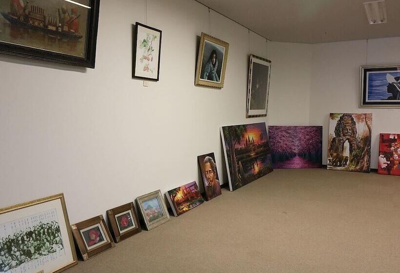 هتل Hagi Royal Intelligent