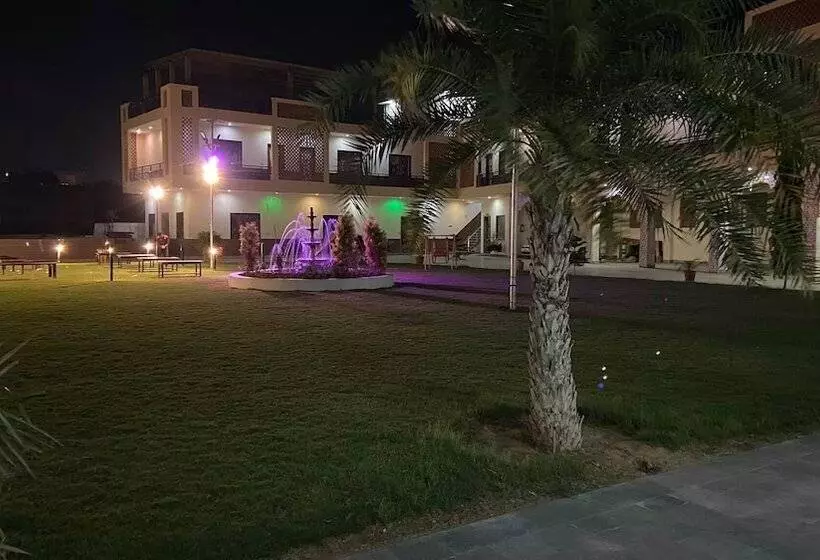 Hotelli Kumkum Palace