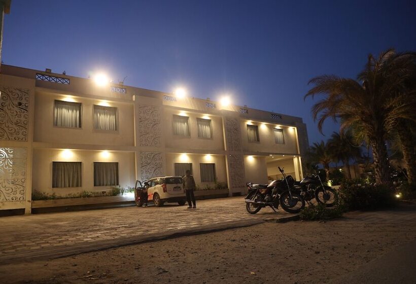 ホテル Kumkum Palace