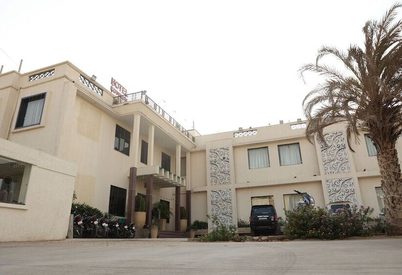 ホテル Kumkum Palace