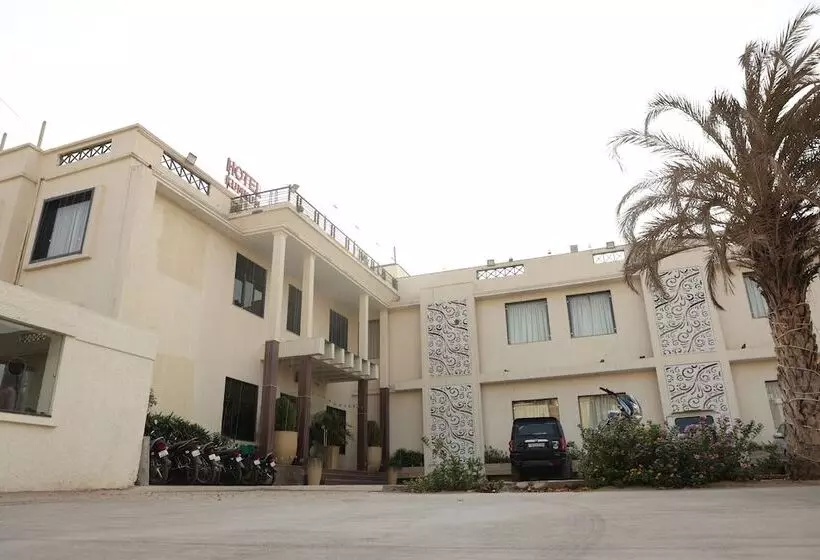 Hotelli Kumkum Palace