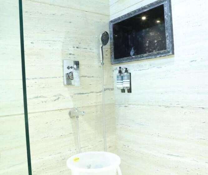 ホテル Kumkum Palace