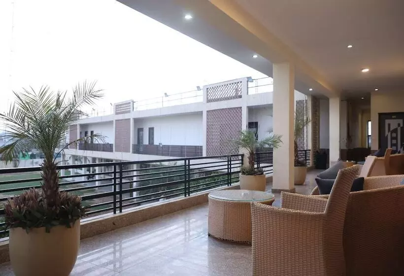 Hotelli Kumkum Palace