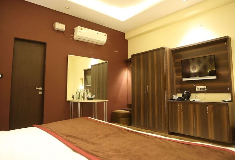 ホテル Kumkum Palace