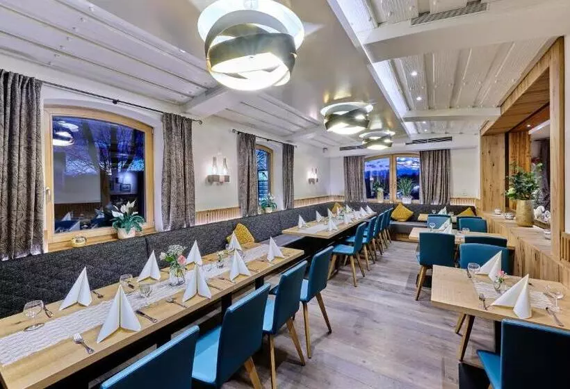 Hotelli Landgasthof Wurm