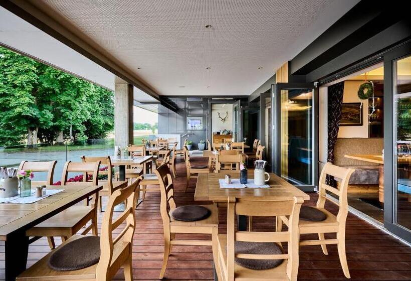 Hotelli Landgasthof Wurm