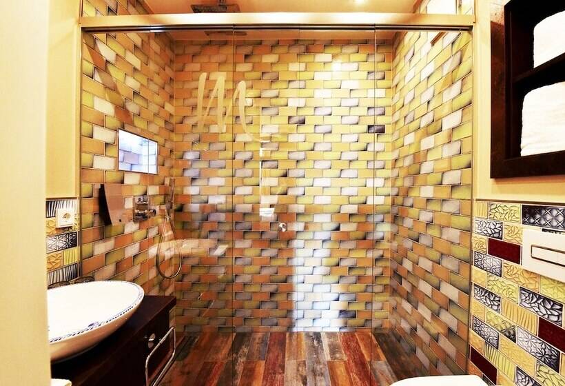 酒店 Moments Boutique