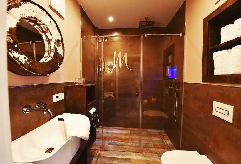 Hotelli Moments Boutique