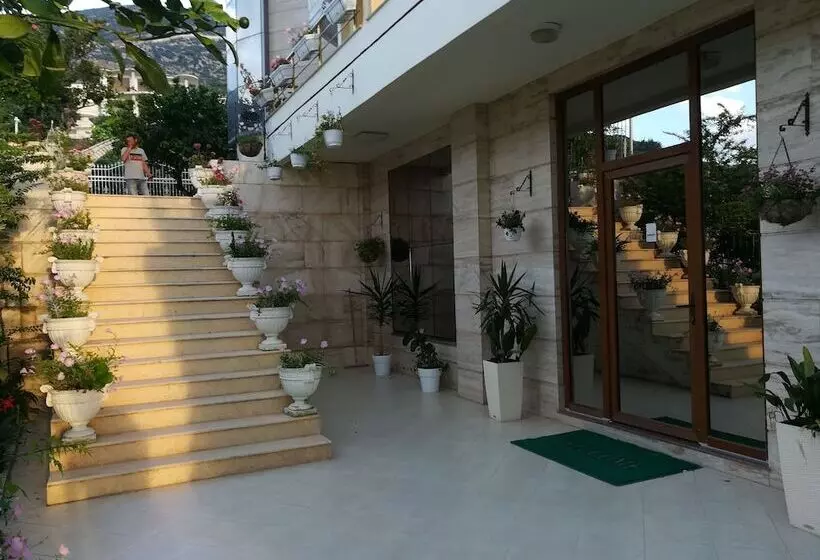 ホテル Monte Carlo