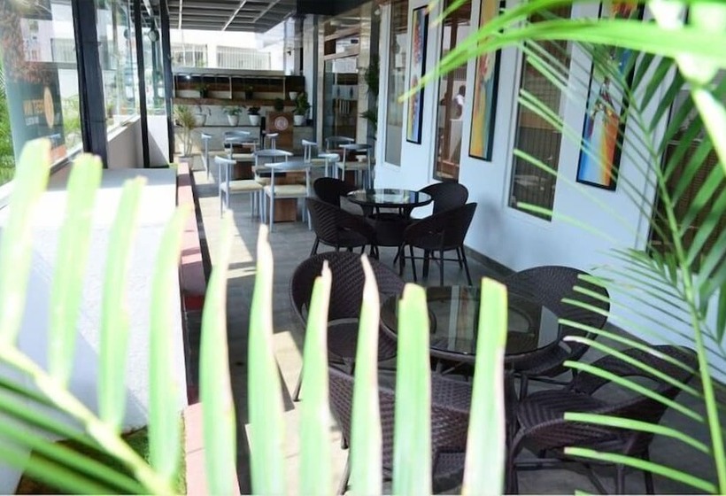 Hotelli Rest Inn Skr A Petrichor