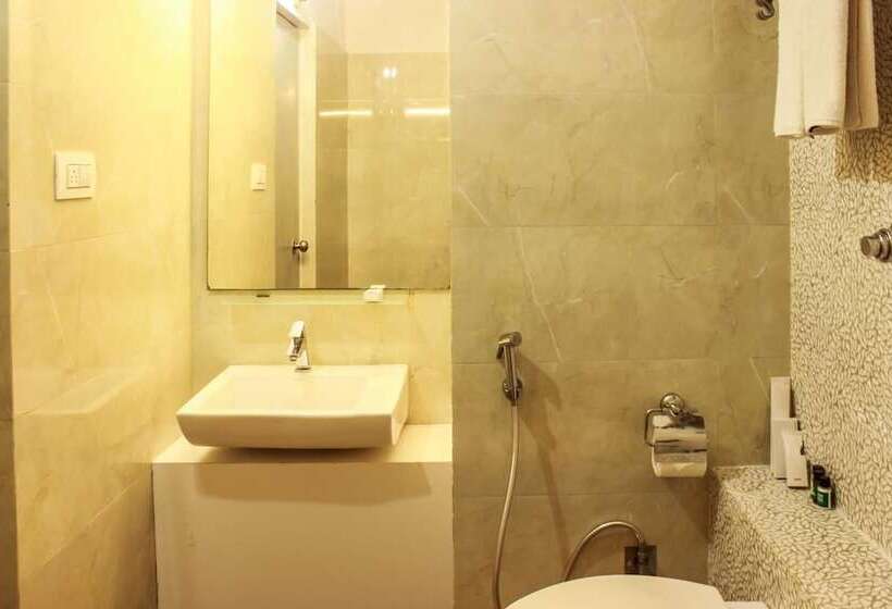 Hotelli Rest Inn Skr A Petrichor