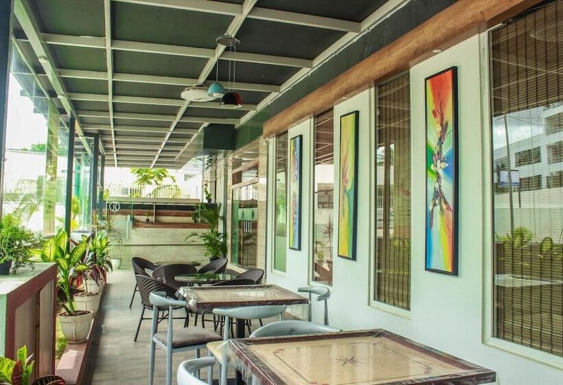 Hotelli Rest Inn Skr A Petrichor