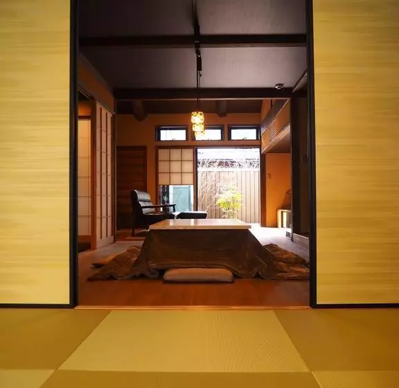 Izayoi Private Kyomachiya Ryokan