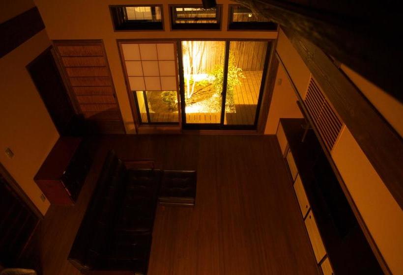 Izayoi  Private Kyomachiya Ryokan