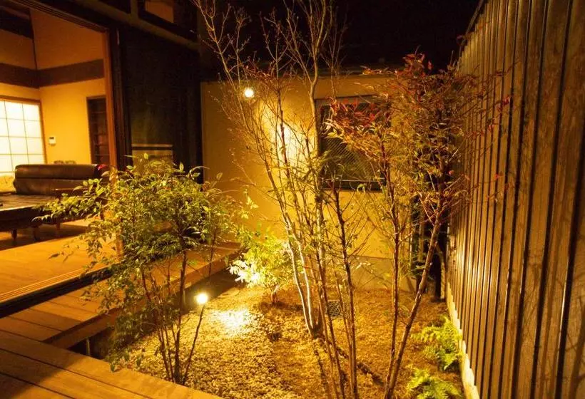 Izayoi Private Kyomachiya Ryokan