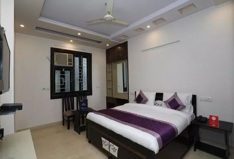 Oyo 10960 Hotel Royal India