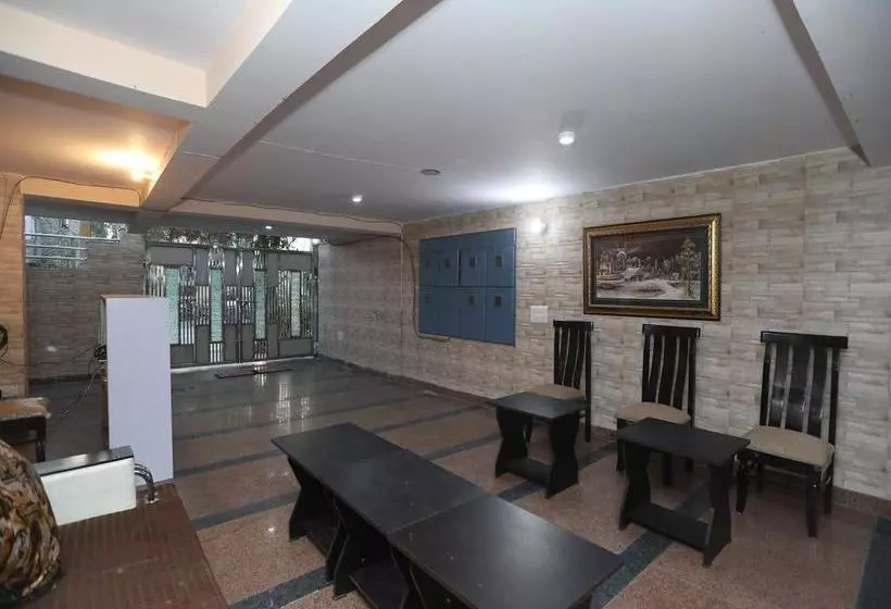 Oyo 10960 Hotel Royal India