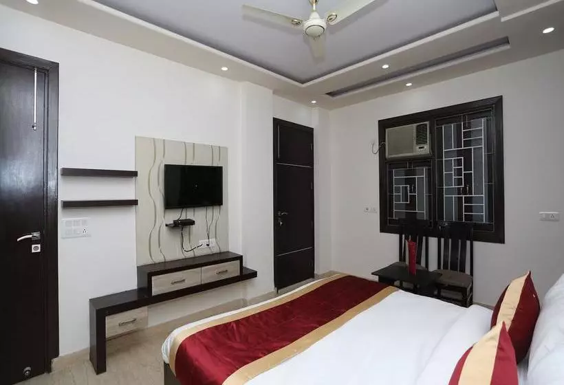 Oyo 10960 Hotel Royal India