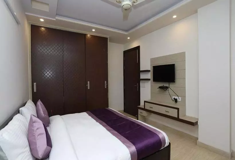 Oyo 10960 Hotel Royal India