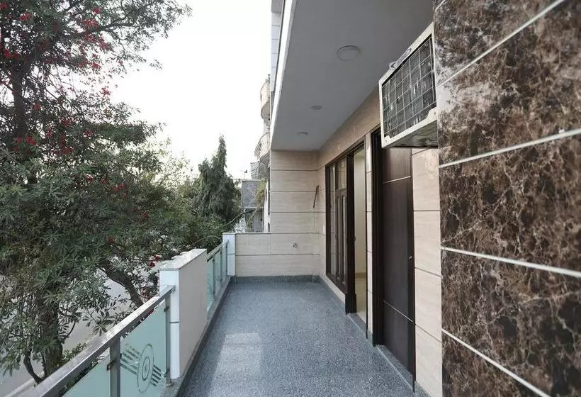 Oyo 10960 Hotel Royal India