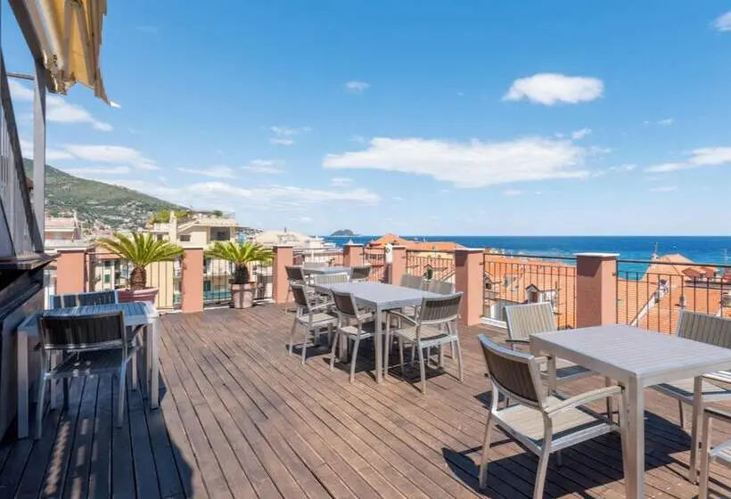 ホテル Hotiday Room Collection   Alassio Centro