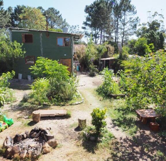 تختخواب و صبحانه Choclo